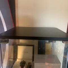 ガラス棚の画像