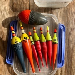 電気ウキ8個の画像