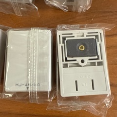 【新品】電話用モジュラーローゼット MJ-4M/MG マグネット付き　5個の画像