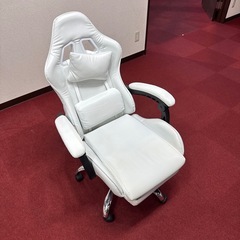 ゲーミングチェアの画像