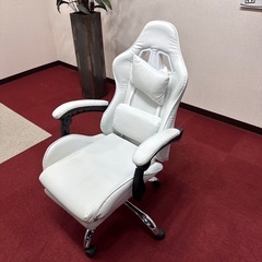 ゲーミングチェアの画像