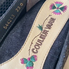 黒　パンプス　の画像