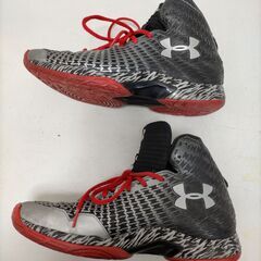 UNDER ARMOUR（アンダーアーマー）クラッチフィット 27.5cm US9.5 バッシュ メンズ バスケシューズ 軽量グリップ良好 ブラック×シルバー 251119-1Tの画像