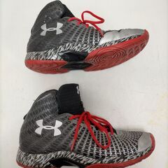 UNDER ARMOUR（アンダーアーマー）クラッチフィット 27.5cm US9.5 バッシュ メンズ バスケシューズ 軽量グリップ良好 ブラック×シルバー 251119-1Tの画像