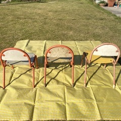 幼児用の椅子の画像