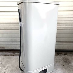 FFストーブ　灯油タンクの画像