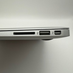 【美品】Apple MacBook Air 13インチA1466 ノートパソコンの画像