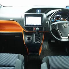 トヨタ ヴォクシー 　ＺＳの画像