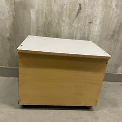 【那須町役場】平成レトロ　キャスター付きテレビ台　収納棚【管理番号362】の画像