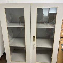 【残り1日】鍵付きキャビネット！オフィス家具多数あり！の画像