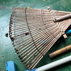 掃除道具と棒の画像