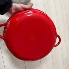 ホーロー鍋と土鍋の画像