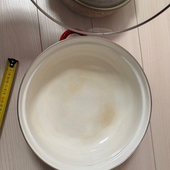 ホーロー鍋と土鍋の画像