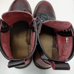 赤黒バイカラー レザーブーツ メンズ 8ホール系 THE ORIGINAL クリアソール ユーズド加工 編み上げ UK系 ファッション 古着系 個性派　251119-2Aの画像