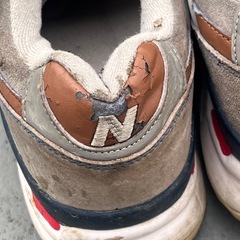 ニューバランススニーカーの画像