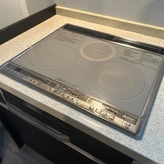 IH クッキングヒーター　ビルトイン　3口コンロ
の画像