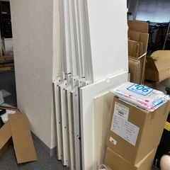 展示用テーブル　アールエフナカガワ　一台3千円　6台あり　取りに来られる方の画像