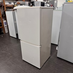 A1773🌟配送♻️設置🉑‼️2023年製AQUA2ドア 168L冷蔵庫AQR-17N(W)🌟動作確認済⭕️保証付き✅の画像