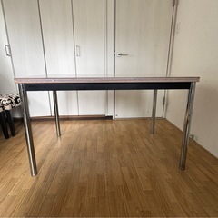 テーブルの画像