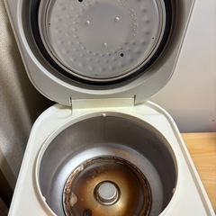 炊飯器の画像