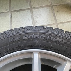 スタッドレスタイヤ　ホイールつき付きの画像
