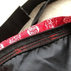 アウトドアショルダーバッグドラム型の画像