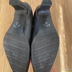 パンプス23E幅広ですですの画像