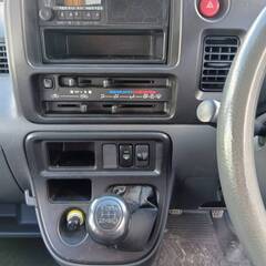 【車検2年付き☆コミコミ29万8000円】平成26年　スバル　サンバーバン　4WD　MT（F5）　シルバー　走行距離99,800㎞の画像