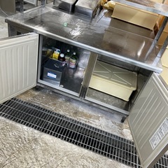 コールドテーブル冷蔵庫の画像