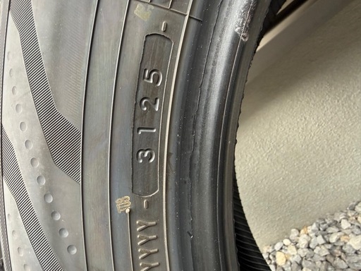 アルファード純正品　225/60R18 