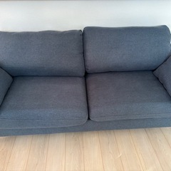 二人掛けソファーの画像