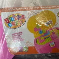 持ち運びブロック　机椅子の画像