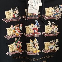 【新品・限定品】ディズニー　記念スウェットパーカー　黒の画像