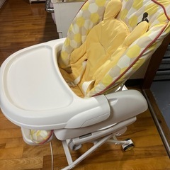 コンビ　ベビーラック
の画像