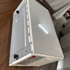 アビテラックス オーブントースター AT100-W 国内メーカー トースト 2枚焼き タイマー15分 温度調節機能付き 最大1000W ホワイト の画像