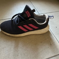 アディダス　スニーカー　24センチの画像