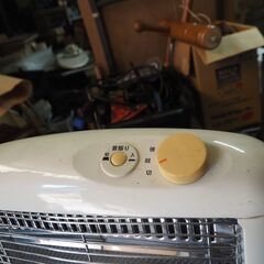 ハロゲンヒーター、１２００W,速暖、暖房の画像