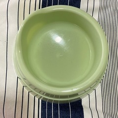 ペット用食器（小さめ）の画像