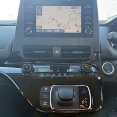 誰でも車が買える次世代低与信ローン専門店／ 安心の１年保証付き 距離無制限！中古車販売 カーメル福島本店 　令和４年 　トヨタ　アクア　1.5 B E-Four 4WD　　84000㌔の画像