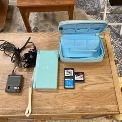 Nintendo DS　Lite の画像