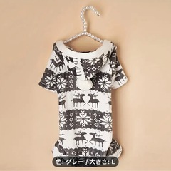 ペット　冬用の洋服　Lサイ4枚＋おまけのカラー　犬　猫の画像