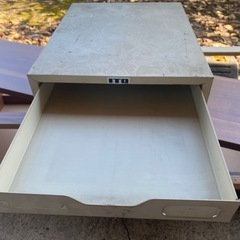 スチール引き出しの画像