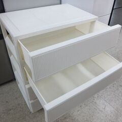 天馬 4段 プラチェスト PRXスタイルケース 6504 浅型 幅65cm 衣類 収納 タンス ホワイト ☆ 札幌市 北区 屯田 の画像