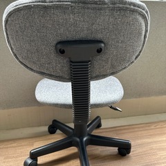 デスクチェアーの画像
