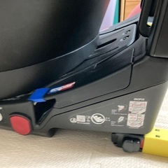 アップリカ　クルリアisofixチャイルシートの画像