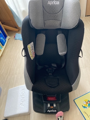 【12/15まで出品】アップリカ　クルリアisofixチャイルシート