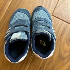 ニューバランス　15センチの画像