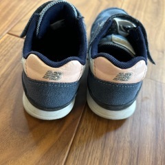 ニューバランス　17センチの画像