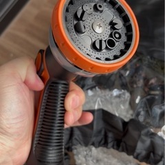 伸びるホース 黒 散水ホース 金属コネクタ 3倍伸びる 7.5ｍから22.5ｍまで 洗車 水やり 庭 ベランダ 園芸 花壇 大掃除用の画像