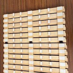 ニトリ　シングル 4つ折りすのこベッドの画像